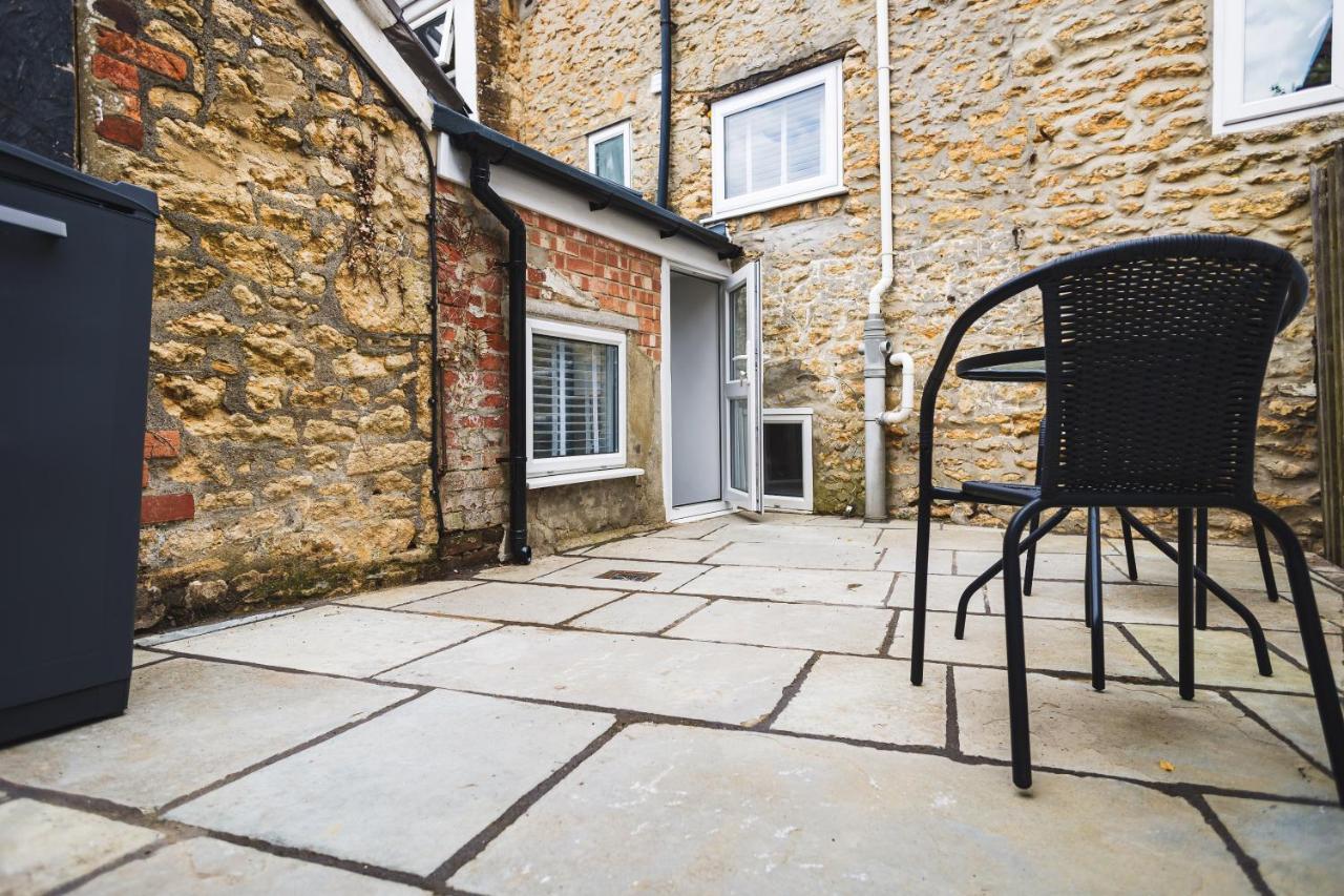 Cathys Cottage, Sun Trap Patio, Modern 3 Bed, Central, Parking Crewkerne Exterior photo